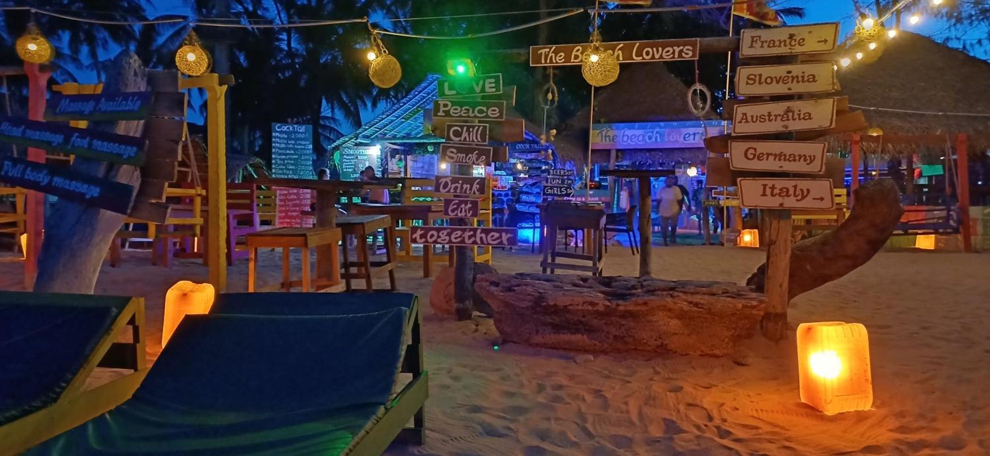 The Beach Lovers 닐라벨리 외부 사진
